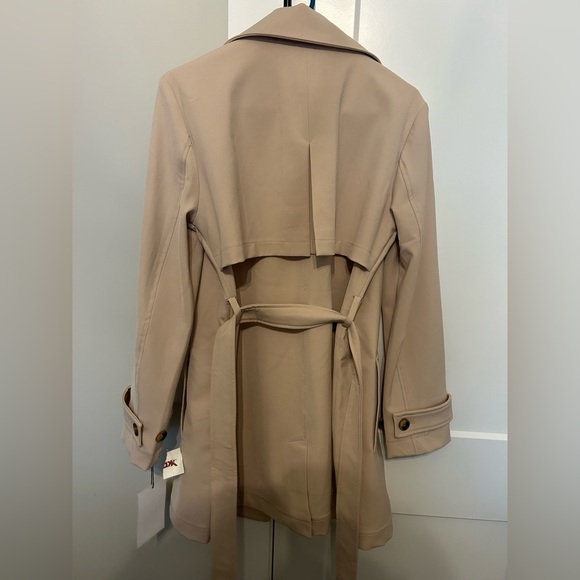 Bagatelle Classic Beige Trench Coat - Picture 8 of 8